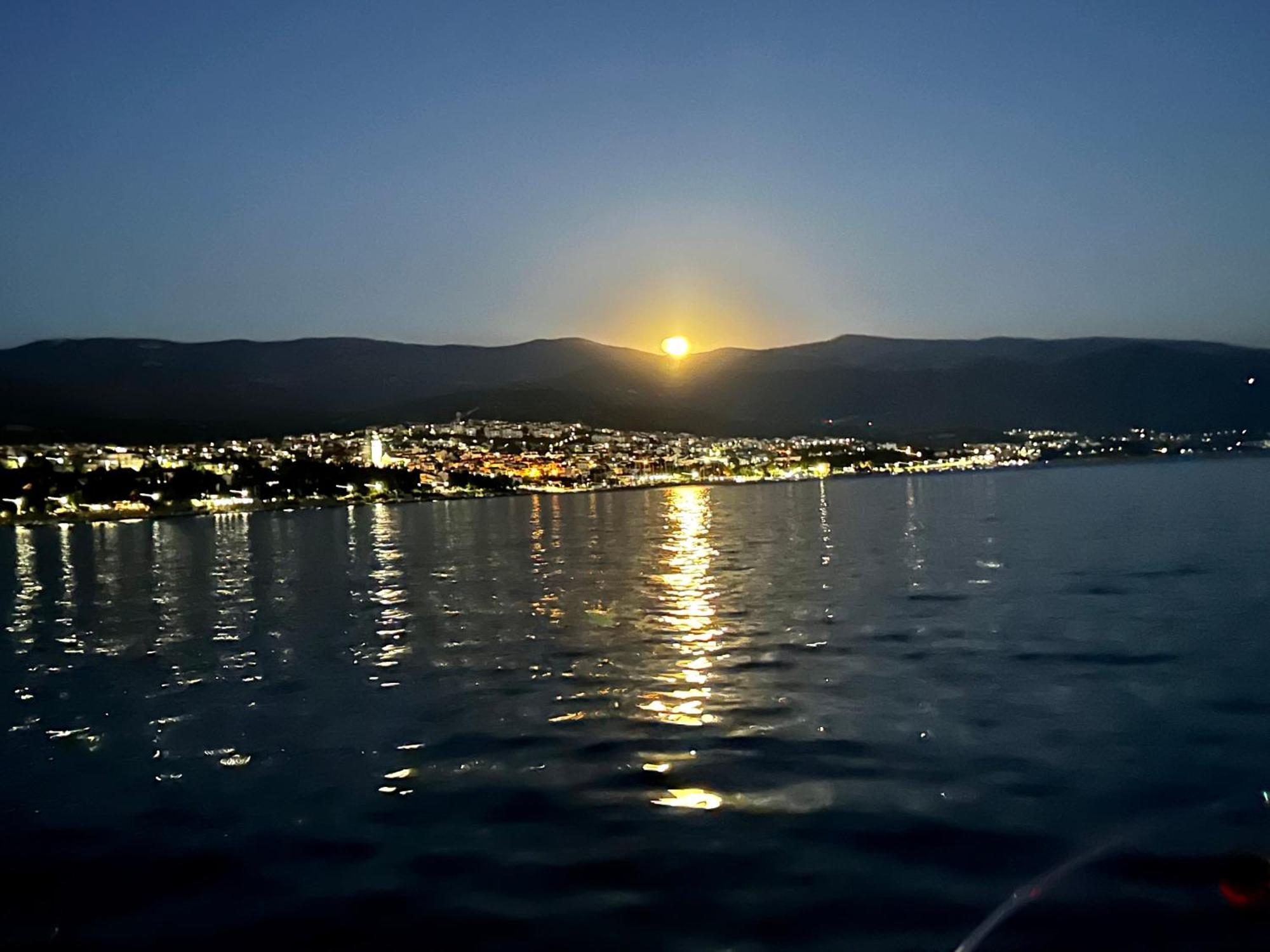 Sunset Apartman Novi Vinodolski Kültér fotó